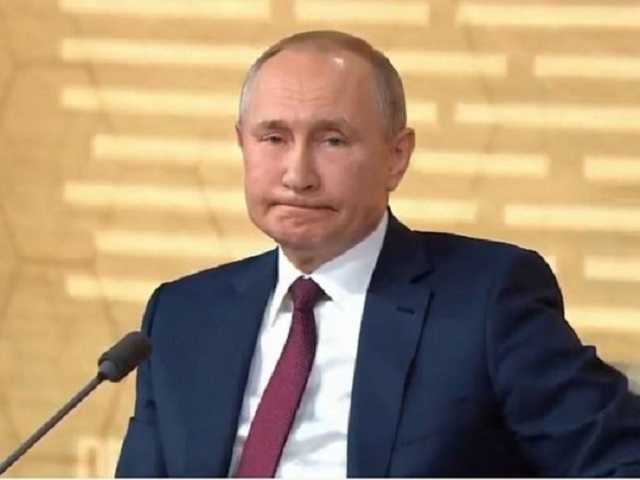 Президент Эстонии вернула дипломатам Путина бутылку с крымским шампанским