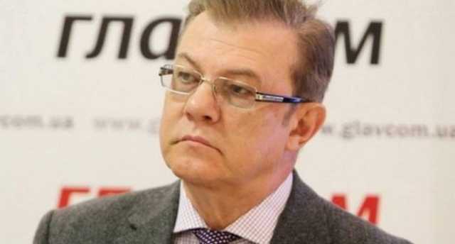 Украинское общество недемократично, поэтому оно не может эффективно противостоять желаниям людей, владеющих капиталом - мнение