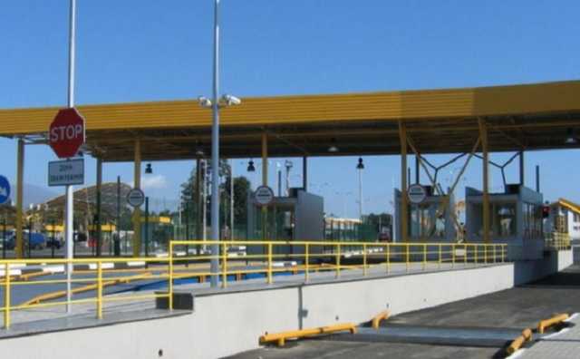 На «Ягодині» тимчасово припинять оформлення автомобілів