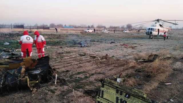 "Ждем, как лохи!" Зеленского разгромили за реакцию на сбитый в Иране самолет