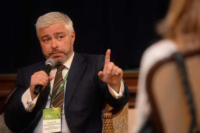 Сергей Игнатовский назначает «смотрящих» на госпредприятия