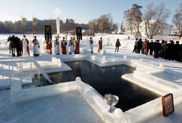 Занурення до ополонки гріхів не змиває