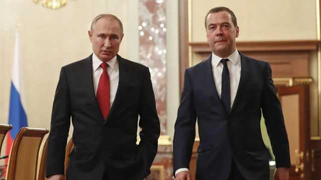 Задача Путина: Почему исчез Медведев