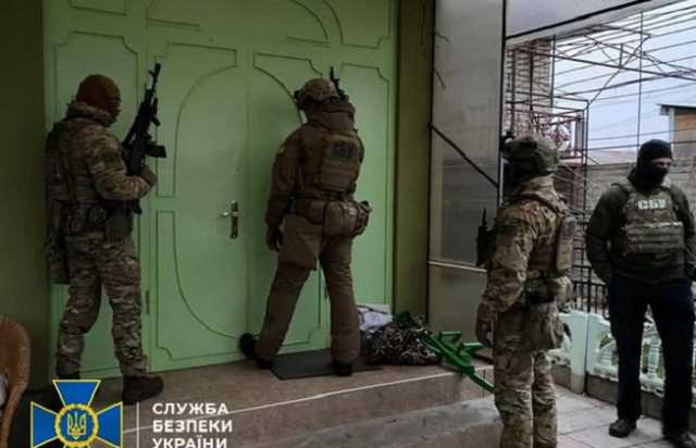 СБУ показала відео, як “Альфа” в “гості” до Павловського ходила