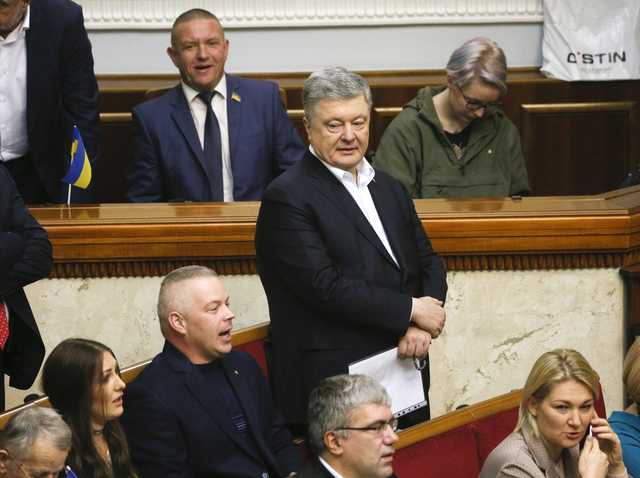 В ГБР заявили о силовом приводе на допрос Порошенко