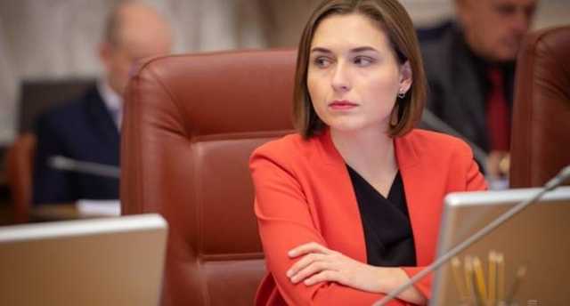 Журналист: Новосад зашкварилась даже больше, чем похотливый депутат Богдан Яременко