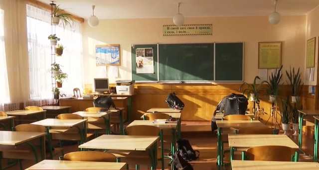 На Львовщине суд оштрафовал мать за школьные прогулы дочери