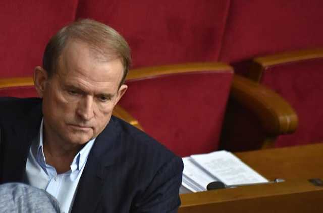 Прокуратура истребует 35 гектаров с имением Медведчука на Киевщине