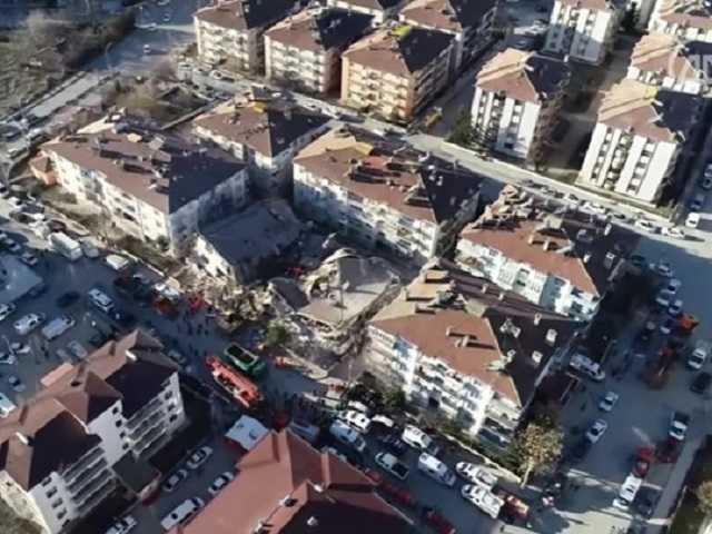 Смертельное землетрясение в Турции: последствия стихии показали на видео с воздуха