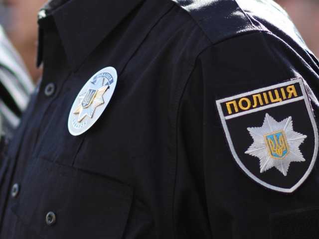 Не одолжила 50 гривен: в Ивано-Франковской области мужчина зарубил пожилую соседку топором