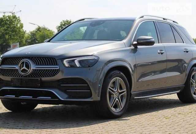 Головний казначей Волині купив авто за 84 тисячі доларів