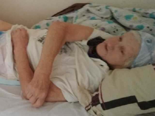 Троллейбус переломал кости женщине: подробности жуткого ЧП в Киеве