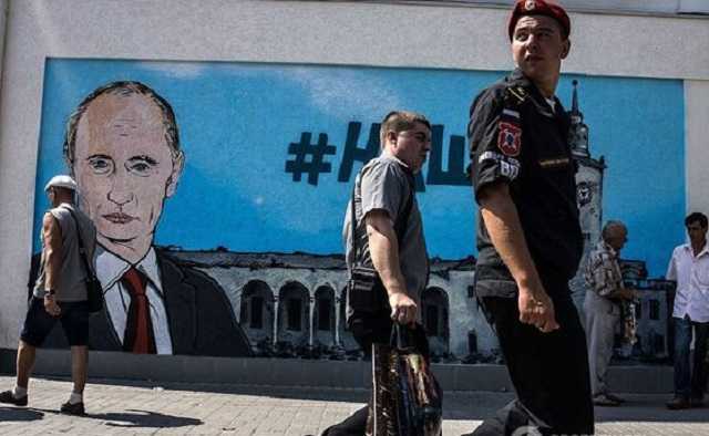 ЕС ввел новые санкции за Крым: озвучен "черный список". Фамилии