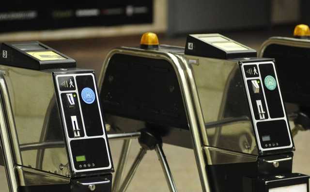 Киевляне не смогут использовать жетоны для проезда в метро