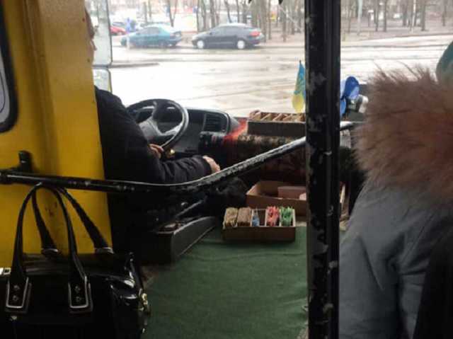 "Не розумію вашого "языка": поступок киевского маршрутчика разделил сеть