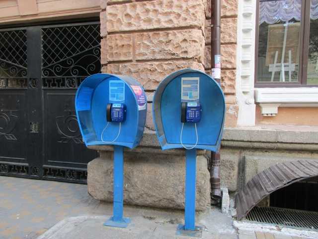 В Украине окончательно прекращают работать таксофоны