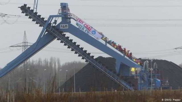 В Германии экоактивисты на 1,5 часа захватили теплоэлектростанцию