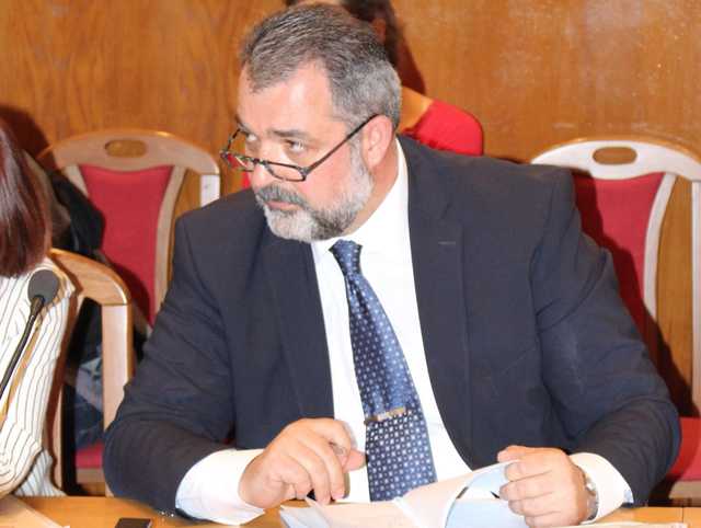 «Слуга» Новиков помогает «Квазару» «кинуть» банк на 100 млн грн