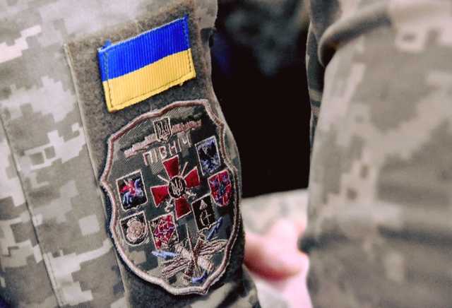 Раскритиковавший Зеленского офицер ВСУ заявил о продолжении давления