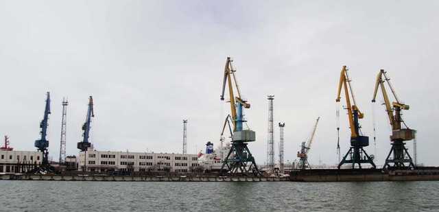 Ренийский порт перед концессией «режут» на металл для оплаты долгов по зарплатам