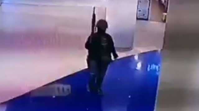 Стрельба в Таиланде. Вооруженный солдат с заложниками скрылся от спецназа