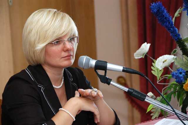 Штрафы до полумиллиона и расцвет олигархических СМИ: Котюжинская про закон "О медиа"