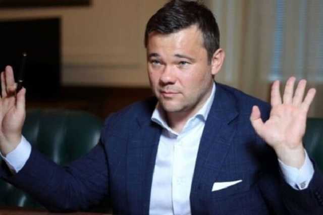 Вывозит вещи: СМИ сообщили об увольнении Богдана