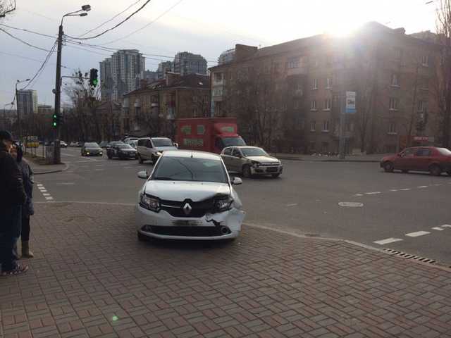 В центре Киева произошло ДТП