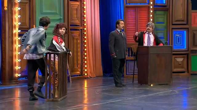 На турецком комедийном шоу в Берлине прогремели выстрелы. Есть убитый и раненые