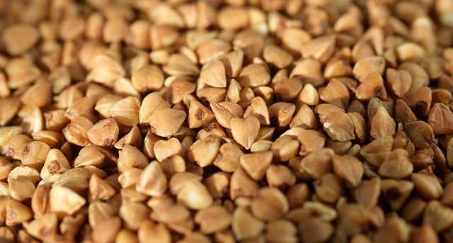 Украинские магазины завалили российской гречкой: как отличить "зраду"