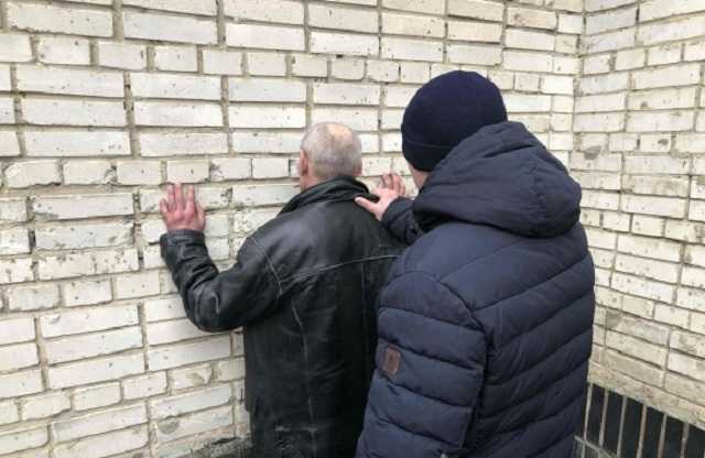 В Сумах задержали мужчину за убийство человека в коляске