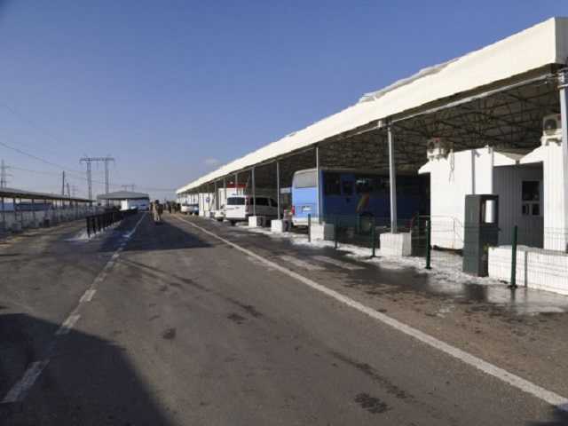 На Донбассе закроют КПВВ "Мариьинка": как его объехать