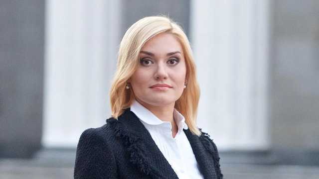 Острикова, претендующая на замминистра финансов, тесно связана с фигурантом уголовных производств