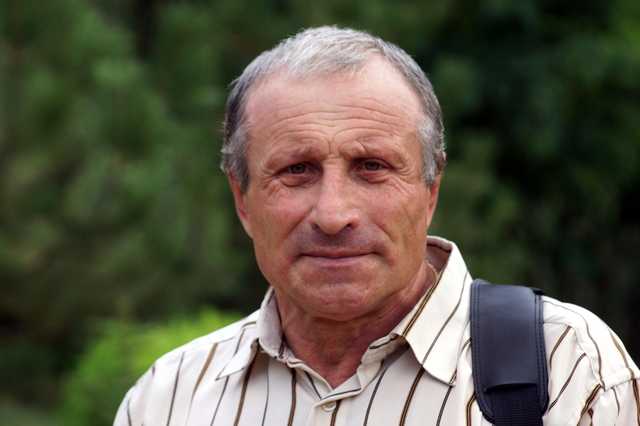 Засуджений в Криму український журналіст Семена повертається до Києва