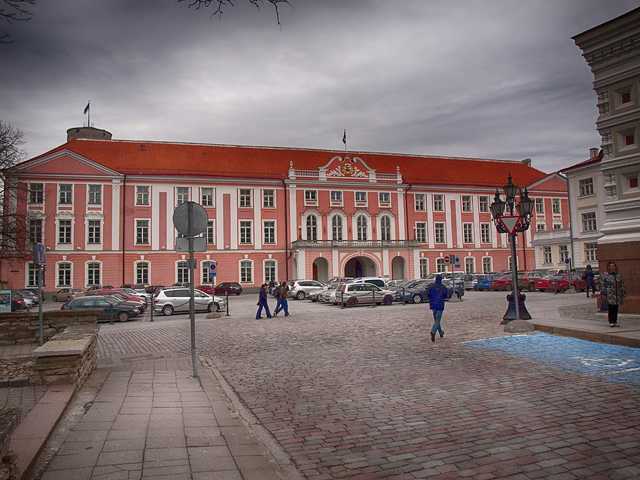 Парламент Естонії засудив російську інтерпретацію Другої світової