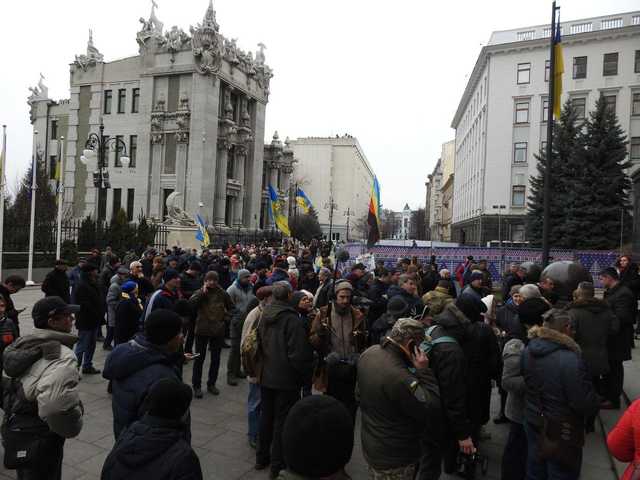 Від Зеленського вимагають відповідей про розслідування вбивств на Майдані