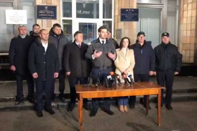 "У нас был план В, план С": Гончарук остался довольным проведенной эвакуацией