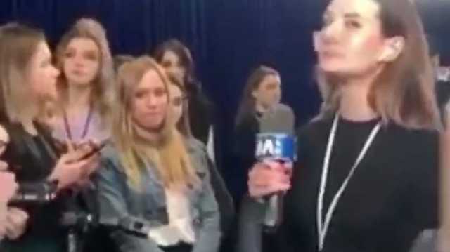 В соцсетях обсуждают странное поведение журналистки на Нацотборе Евровидения 2020