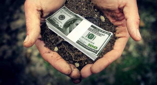 Чиновники Госгеокадастра и ГАСИ переписали земли киевской общины для перепродажи под застройку