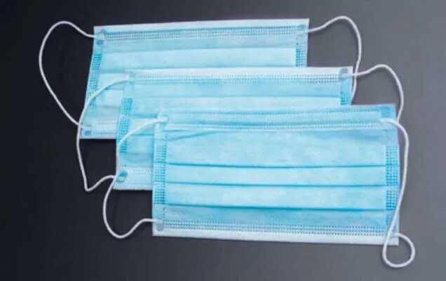 Медицинские маски не защищают от коронавируса, - главный санврач Ляшко