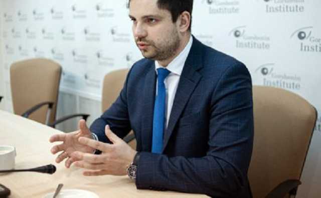 Качура заявил, что в парламенте есть голоса для отставки Рябошапки