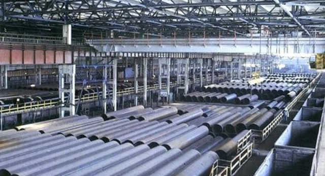 В «ЛНР» не удалось запустить трубный завод, простаивает и авиаремонтный — СМИ