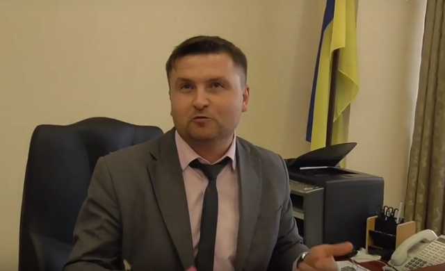 Активисты уличили прокурора-мультимиллионера Артема Яся в крышевании незаконной добычи песка компанией «Мостобуд»