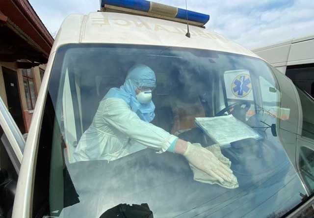 В Черновицкой области госпитализировали еще двух людей с подозрением на коронавирус