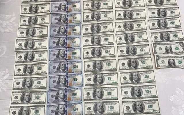 В банке Киева выявили пособницу сепаратистов “ЛНР”