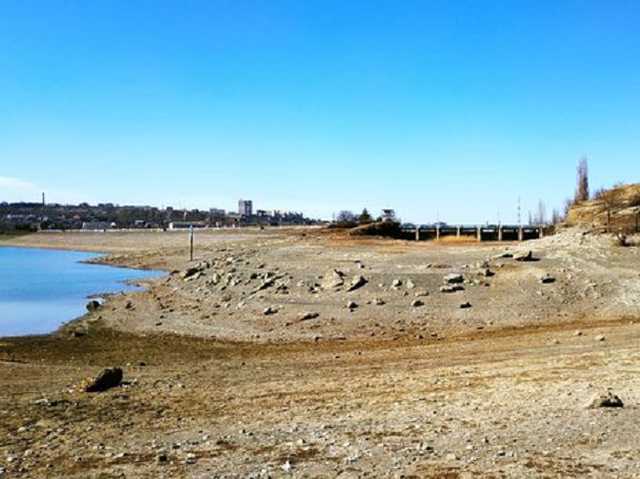"Вода продолжает убывать". Крымский журналист показал состояние водохранилищ в Симферополе