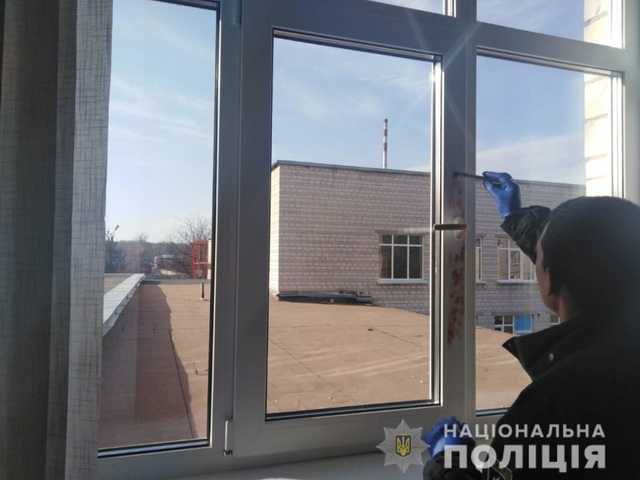 Под Киевом обокрали школу