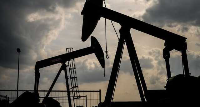 У Путина проблемы: нефть за сутки подешевела на 30%, а рубль резко обвалился