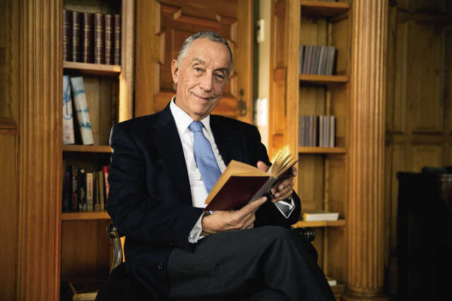 Президент Португалии отправился на двухнедельный карантин из-за коронавируса