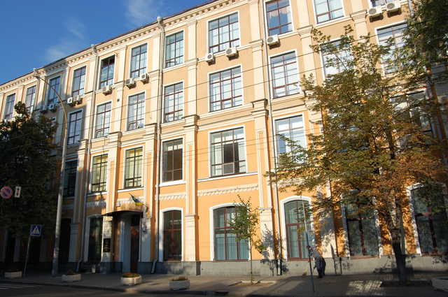 Чиновник Вищого адмінсуду реалізував незадекларованої нерухомості на майже сім мільйонів